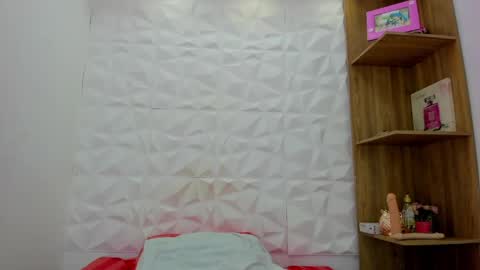 Snapshot of michelledanielss chatting on April 25, 2:25 pm Michelle daniels online show from April 25, 2:25 pm