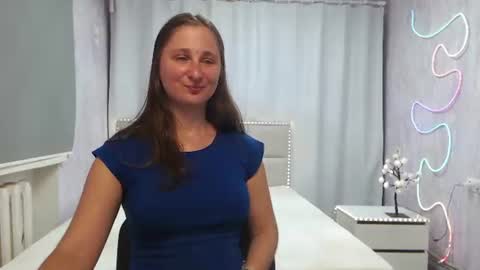 Snapshot of michellee11 chatting on July 6, 12:57 pm Michel online show from July 6, 12:57 pm