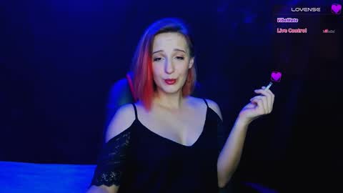 Snapshot of michelleevie chatting on December 6, 1:51 am Agatha online show from December 6, 1:51 am