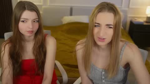 Snapshot of michelleinlove4u chatting on February 14, 12:14 pm Michelle online show from February 14, 12:14 pm