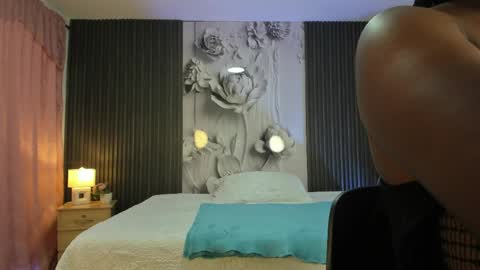 Snapshot of michellepreston_ chatting on April 25, 12:19 pm michellepreston_ online show from April 25, 12:19 pm