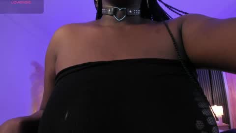 Snapshot of michellepreston_ chatting on May 16, 12:04 pm michellepreston_ online show from May 16, 12:04 pm