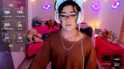 Snapshot of michellevanss22 chatting on October 16, 5:47 pm online show from October 16, 5:47 pm