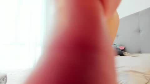 Snapshot of michi_luck_ chatting on June 19, 8:23 pm Lizeth Your love online show from June 19, 8:23 pm