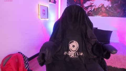 michonne_09 online show from November 22, 10:20 pm