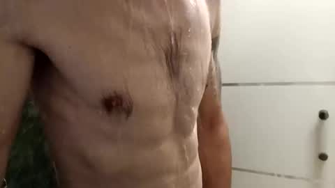 Snapshot of mickavis1975 chatting on January 17, 6:44 pm mickavis1975 online show from January 17, 6:44 pm