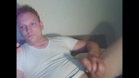 mickkxl online show from February 9, 12:09 pm