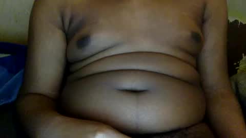 Snapshot of mickkzzx chatting on February 13, 6:59 pm mickkzzx online show from February 13, 6:59 pm