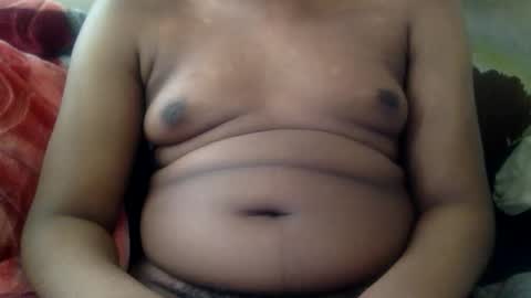 Snapshot of mickkzzx chatting on October 12, 3:33 pm mickkzzx online show from October 12, 3:33 pm