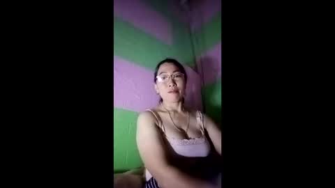 Snapshot of mickye00 chatting on May 11, 1:11 am Miky online show from May 11, 1:11 am