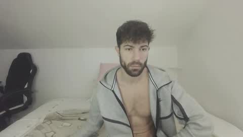 Snapshot of micosita94 chatting on May 18, 7:58 am micosita94 online show from May 18, 7:58 am