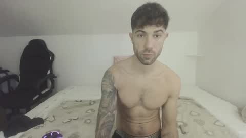 Snapshot of micosita94 chatting on May 21, 8:32 am micosita94 online show from May 21, 8:32 am