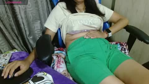 Snapshot of miculohot chatting on June 19, 1:10 am vanesa sexy online show from June 19, 1:10 am