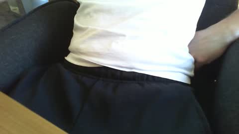 Snapshot of midlifemuscle17941 chatting on April 30, 4:46 pm midlifemuscle17941 online show from April 30, 4:46 pm