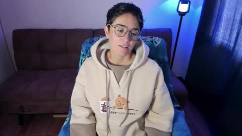 Blue online show from January 13, 3:28 pm