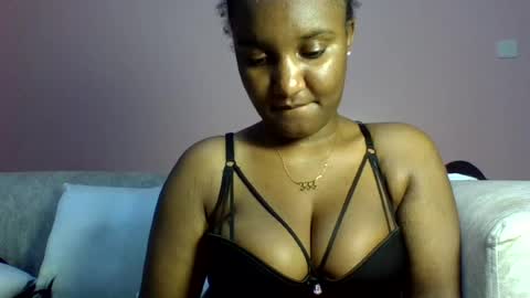 Snapshot of midnight_sexy chatting on June 30, 5:41 am midnight_sexy online show from June 30, 5:41 am