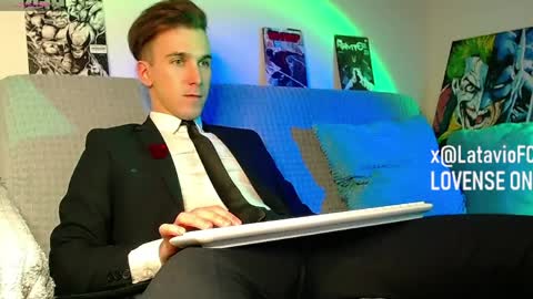 Snapshot of midnighter__ chatting on April 7, 8:53 pm Alexey or just Alex online show from April 7, 8:53 pm