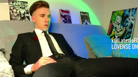 Snapshot of midnighter__ chatting on April 10, 6:56 pm Alexey or just Alex online show from April 10, 6:56 pm