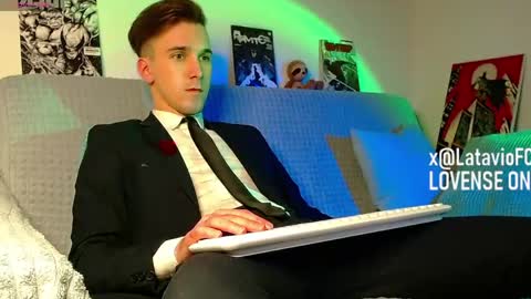 Snapshot of midnighter__ chatting on May 4, 8:27 pm Alexey or just Alex online show from May 4, 8:27 pm
