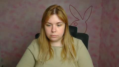 Mariana online show from April 7, 11:10 am