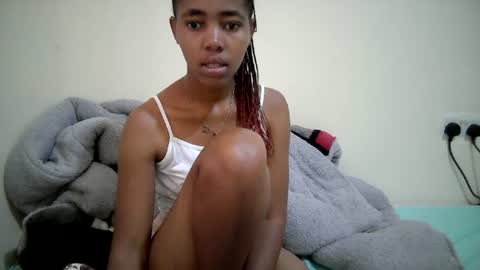 Snapshot of midnightnala chatting on June 19, 5:23 am Nala online show from June 19, 5:23 am