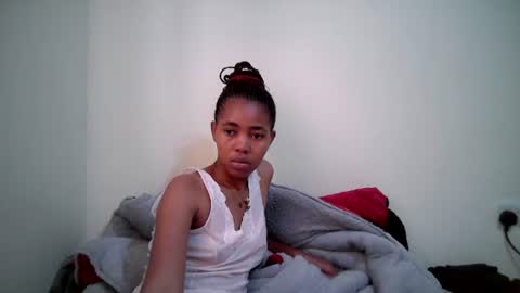 Snapshot of midnightnala chatting on June 20, 8:28 am Nala online show from June 20, 8:28 am