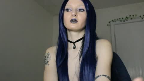 midnightsiren online show from March 22, 8:12 pm
