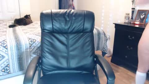 Snapshot of midsummernightsdream chatting on March 4, 2:17 am MidsummerNightsDream online show from March 4, 2:17 am