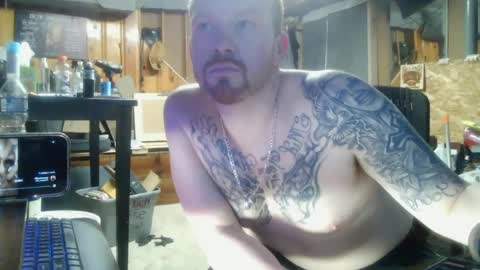 Snapshot of midtownhustler chatting on June 29, 10:15 am midtownhustler online show from June 29, 10:15 am