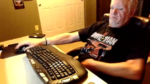 midwestdad09 online show from October 15, 8:47 am