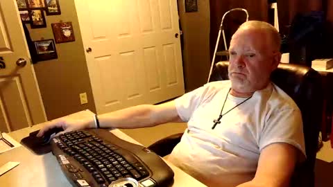 midwestdad09 online show from November 2, 1:41 am