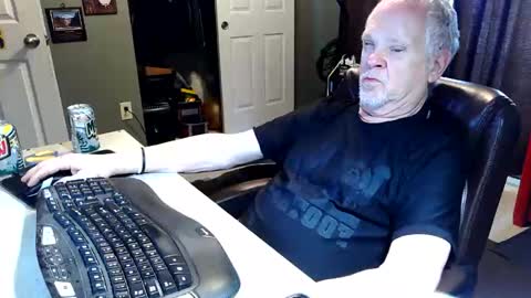 midwestdad09 online show from March 27, 6:51 pm