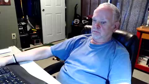 midwestdad09 online show from April 15, 6:59 pm