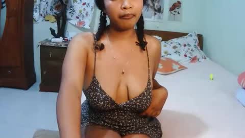 Snapshot of miel_07 chatting on May 5, 12:57 pm miel_07 online show from May 5, 12:57 pm