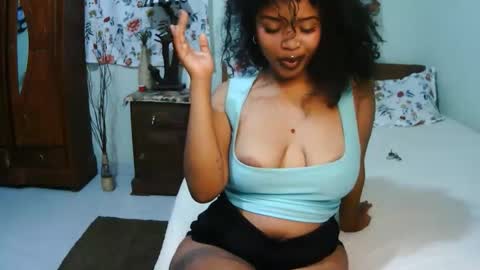 Snapshot of miel_07 chatting on May 16, 6:54 am miel_07 online show from May 16, 6:54 am
