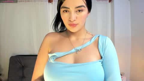 Snapshot of miel_gomez chatting on January 2, 5:39 pm miel_gomez online show from January 2, 5:39 pm