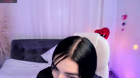 Snapshot of miel_gomez chatting on February 25, 8:19 pm miel_gomez online show from February 25, 8:19 pm