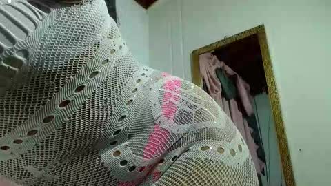 mielsquirt online show from October 7, 8:55 am