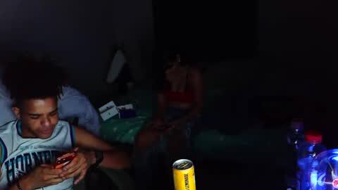 Snapshot of mifriend1998 chatting on March 9, 8:18 am mifriend1998 online show from March 9, 8:18 am