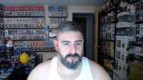 Snapshot of mightbestoned chatting on November 10, 6:51 pm MightBeStoned online show from November 10, 6:51 pm