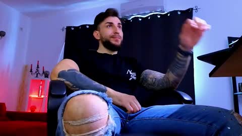 MightyAaron online show from February 18, 8:32 am