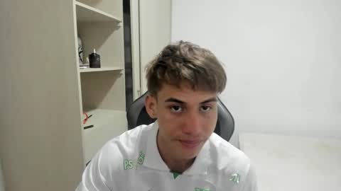 Miguel Hernandez online show from November 21, 3:16 am