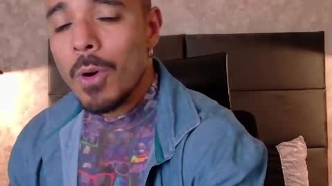 Snapshot of miguelsanfrancisco chatting on July 28, 4:16 pm miguelsanfrancisco online show from July 28, 4:16 pm