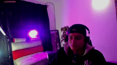 Snapshot of mihaa_adams chatting on June 9, 8:42 pm MIHAA-ADAMS online show from June 9, 8:42 pm