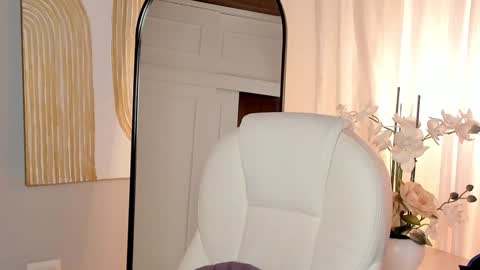 Snapshot of mihailleroy chatting on January 14, 2:50 am MIHAIL LEROY finally independent model online show from January 14, 2:50 am