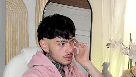 Snapshot of mihailleroy chatting on January 16, 12:23 am MIHAIL LEROY finally independent model online show from January 16, 12:23 am