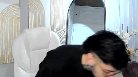 Snapshot of mihailleroy chatting on February 11, 2:14 am MIHAIL LEROY finally independent model online show from February 11, 2:14 am