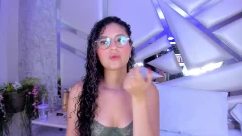 MIA 3 online show from January 11, 5:10 am