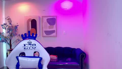 Miia  online show from April 15, 11:06 am