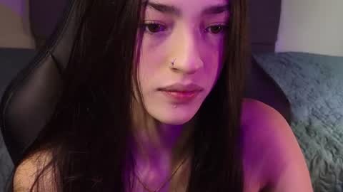 Snapshot of miia_bratz chatting on June 11, 12:58 pm miia_bratz online show from June 11, 12:58 pm